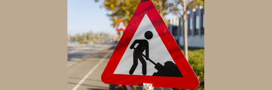 Straßenarbeiten, Baustelle. Foto: EsbenS, Pixabay.