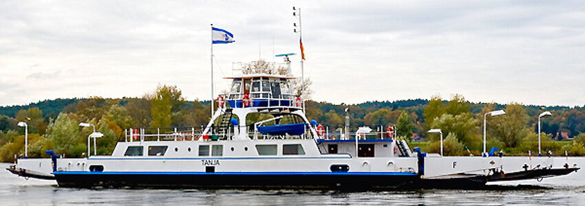 Elbfaehre-Tanja_Foto-Torsten-Baetge-Hamburg-CC-BY-SA-3.0-2.jpg