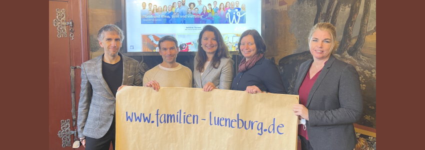 Start des Familienwegweisers. Foto: Hansestadt Lüneburg.