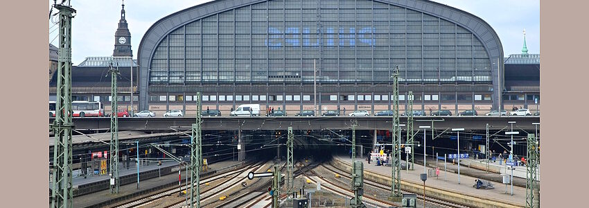 Bahnhof Hamburg. Foto: Sabine Kroschel, Pixabay.