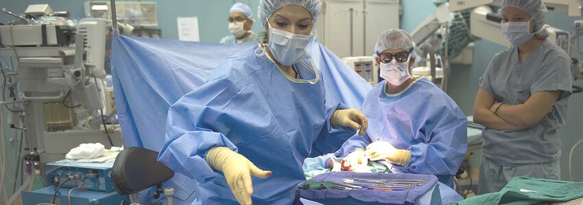 Operation im Krankenhaus. Foto: David Mark, Pixabay.