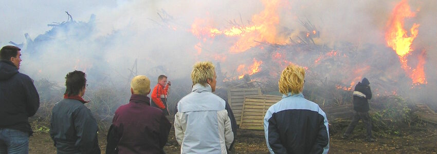 Osterfeuer. Foto: douweoosterveen, Pixabay.