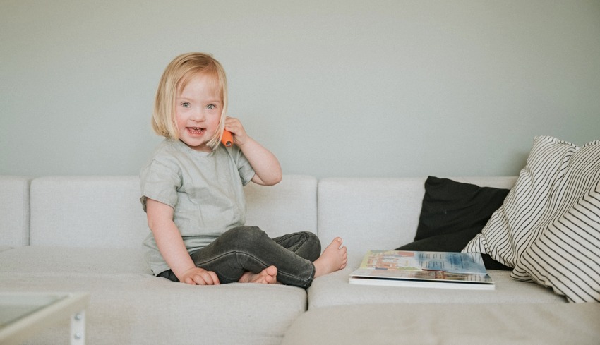 Winnie beim "Telefonieren". Foto: Franzi Schädel.