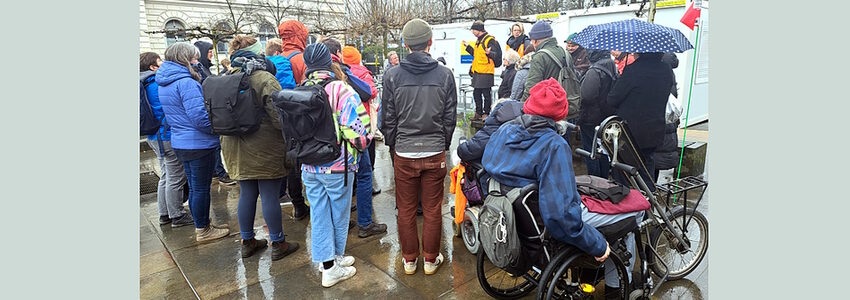 Walkshop, BUVKO, 1.04.2023. Foto: S. Felleckner, Lebenshilfe Lüneburg-Harburg.