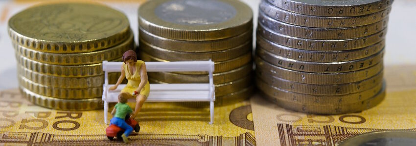 Familie, Kinder, Geld - Foto: Alex Barcley, Pixabay