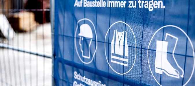 Foto: IG BAU. Arbeitsschutz auf dem Bau.