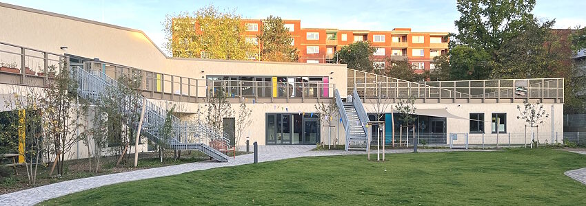 Familienzentrum und Kita Kaltenmoor - Gartenseite. Foto: Hansestadt Lüneburg.