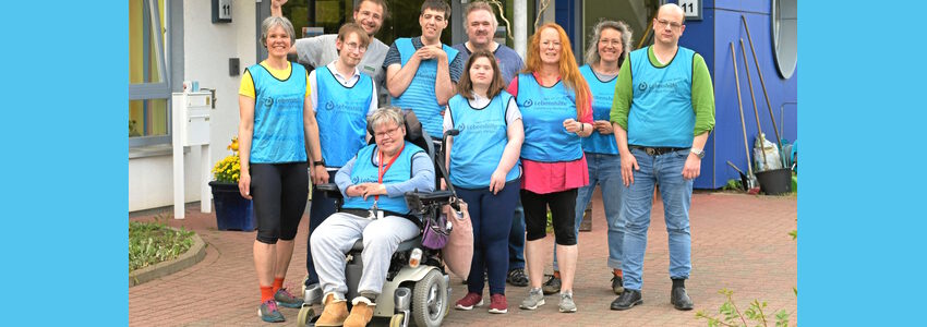 Dieses Jahr inklusiv dabei beim Firmenlauf: Mitarbeitende der Lebenshilfe Lüneburg-Harburg gGmbH. Foto: Michael Behns.