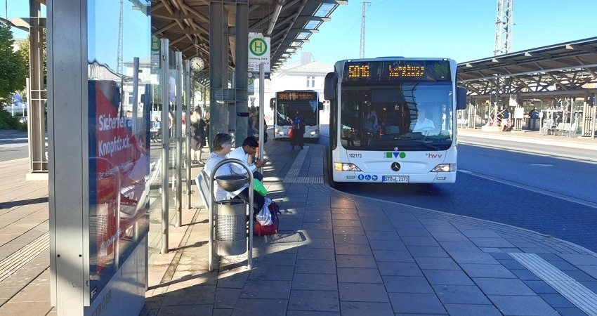 Bus am Lüneburger ZOB. Foto: Lüne-Blog.