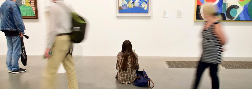 Museumsbesucher. Foto: iSAW Company, Pixabay.