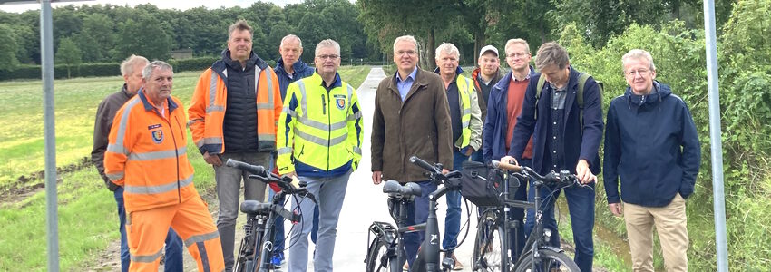 Abnahme des neuen Radwegs am 08.08.2023. Foto: Hansestadt Lüneburg.