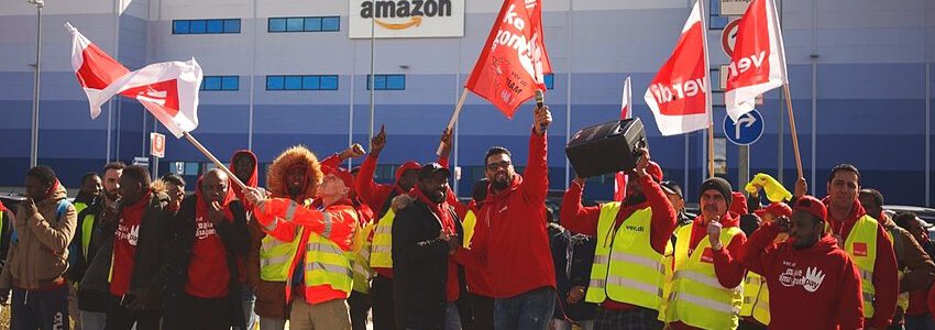 Foto: ver.di Niedersachsen-Bremen FB D. Mit Mut und Entschlossenheit streikten am 03.04.23 erneut Kolleg*innen von Amazon in Winsen (Luhe) für einen Tarifvertrag.