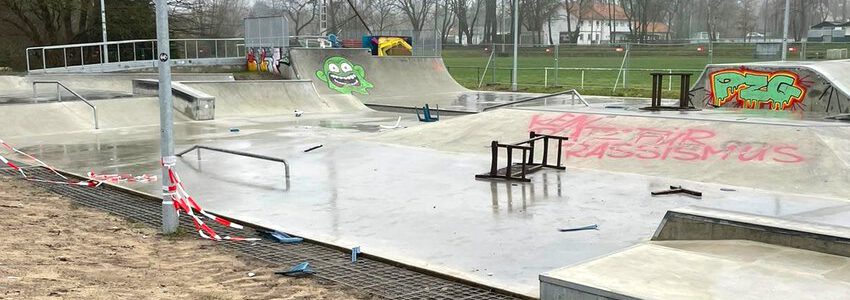 Skateranlage Lüneburg Sülzwiesen am 13. Februar 2024: Spuren des Vandalismus.