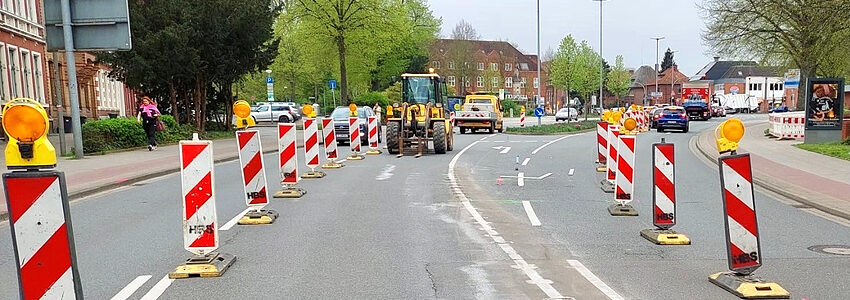 Querungshilfe über die Reichenbachstraße im Bau. Foto: Hansestadt Lüneburg.