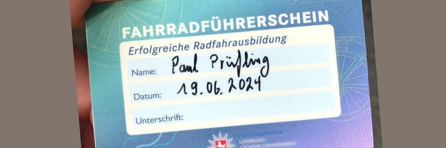 Foto: Verkehrswacht Lüneburg. Neuer Fahrradführerschein für Kinder.