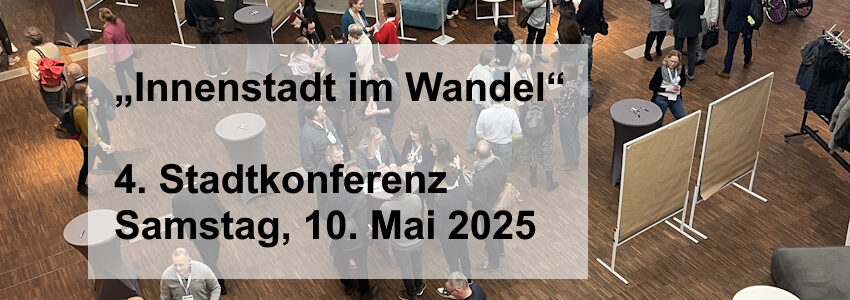„Innenstadt im Wandel“: 4. Lüneburger Stadtkonferenz am 10. Mai 2025. Foto: Hansestadt Lüneburg. Wie sich zeigte, ist Lüneburg Eine der drei „Bestperformerinnen“ in der bekannten Vergleichsstudie „Vitale Innenstädte 2024“ in der Stadtgröße von 50.000 bis 100.000. Boris Hedde, Geschäftsführer des Instituts für Handelsforschung in Köln (IFH), stellte die Studie bei der Stadtkonferenz vor.