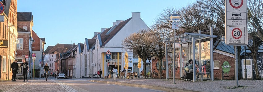 Foto: Hansestadt Lüneburg. Neue Sülze, Teil des Fahrradrings. HIer wird die Straßenführung angepasst.