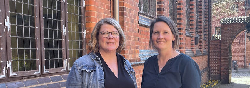 Foto: Hansestadt Lüneburg. Fachbereichsleiterin Regina Schallar (links) und die neue Jugendamtsleiterin Cornelia Wilke sehen das Lüneburger Jugendamt für die Zukunft gut aufgestellt.