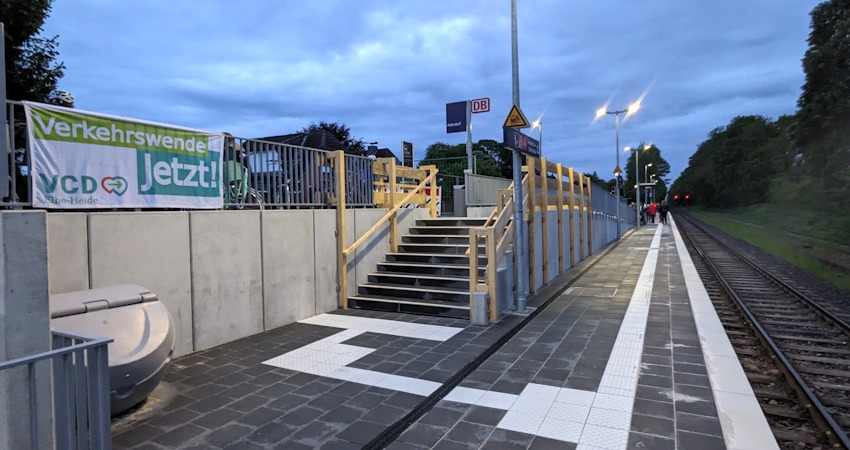 Foto: VCD Elbe-Heide. Auch beim ökologischen Verkehrsclub VCD freut man sich über den neuen Bahnhalt in Adendorf.