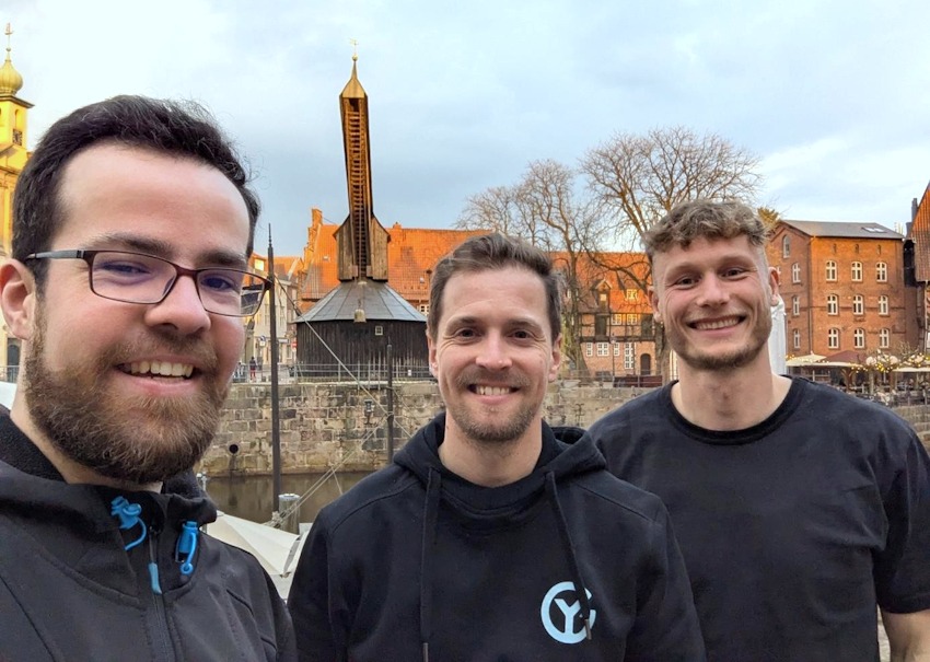 Foto: Eric Schneider. Die drei Groupya- Gründer - von links: Eric Schneider, Dr. Lukas Thiée, Johannes van Deest.
