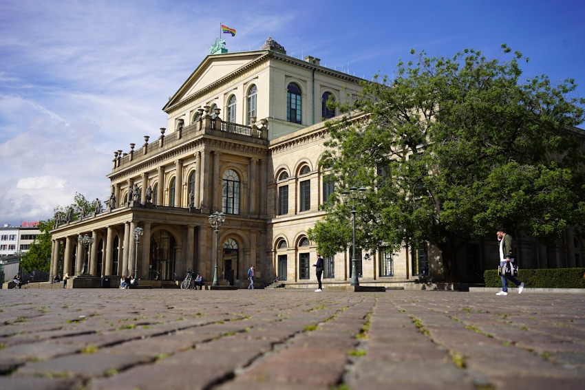 Foto: Anton-Johannes Runge, Pixabay. Opernplatz in Hannover. 